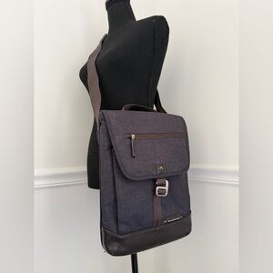 Brenthaven Collins Vertical Messenger Bag Laptop Tablet Travel Charcoal Gray